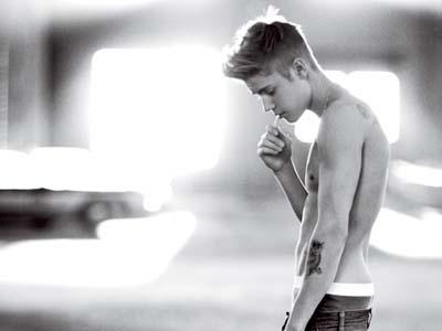 Upss, Justin Bieber Curhat dan Pamer Six-pack di Trailer 'Believe'!